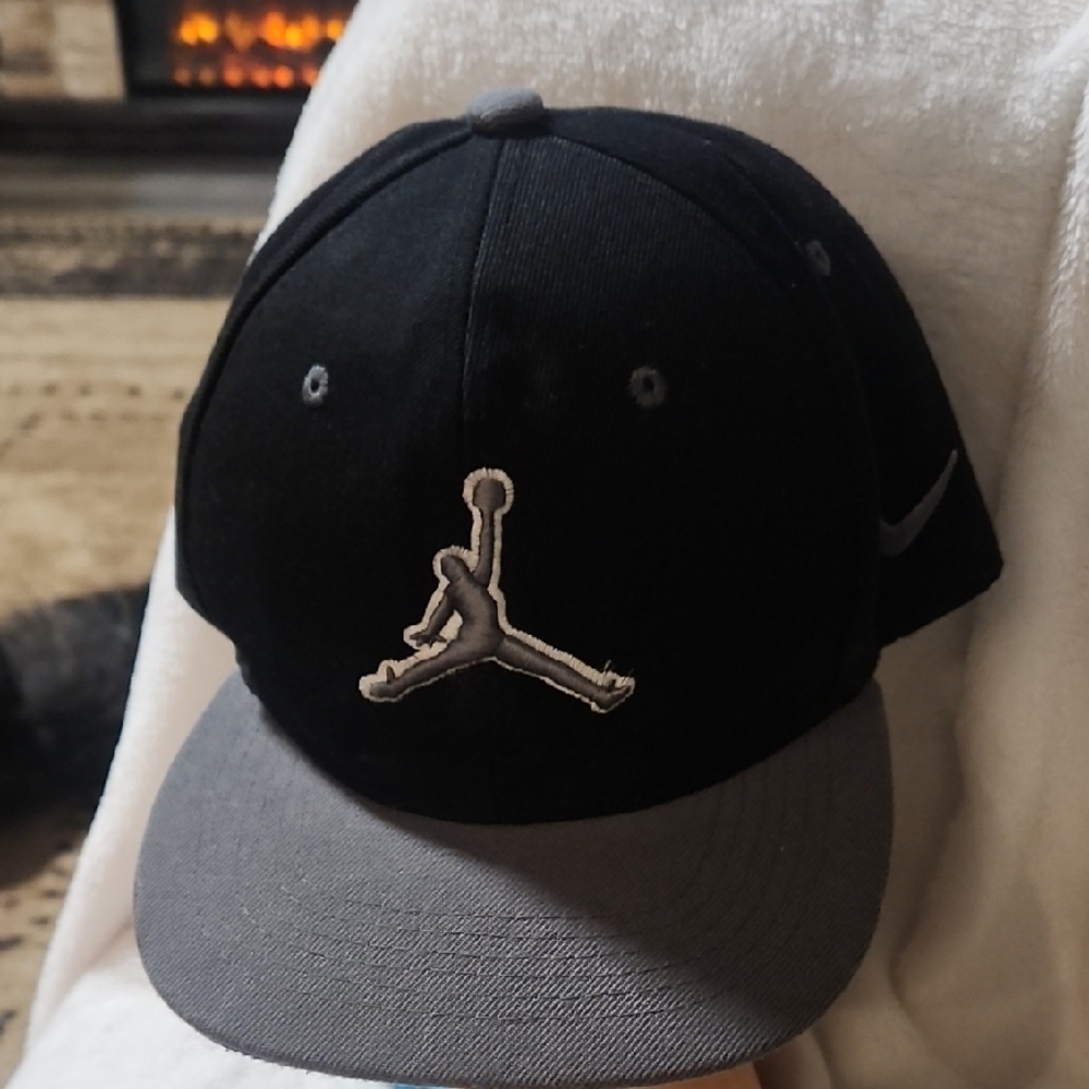 L.O. Ga Iconic Emblem Cap Nike